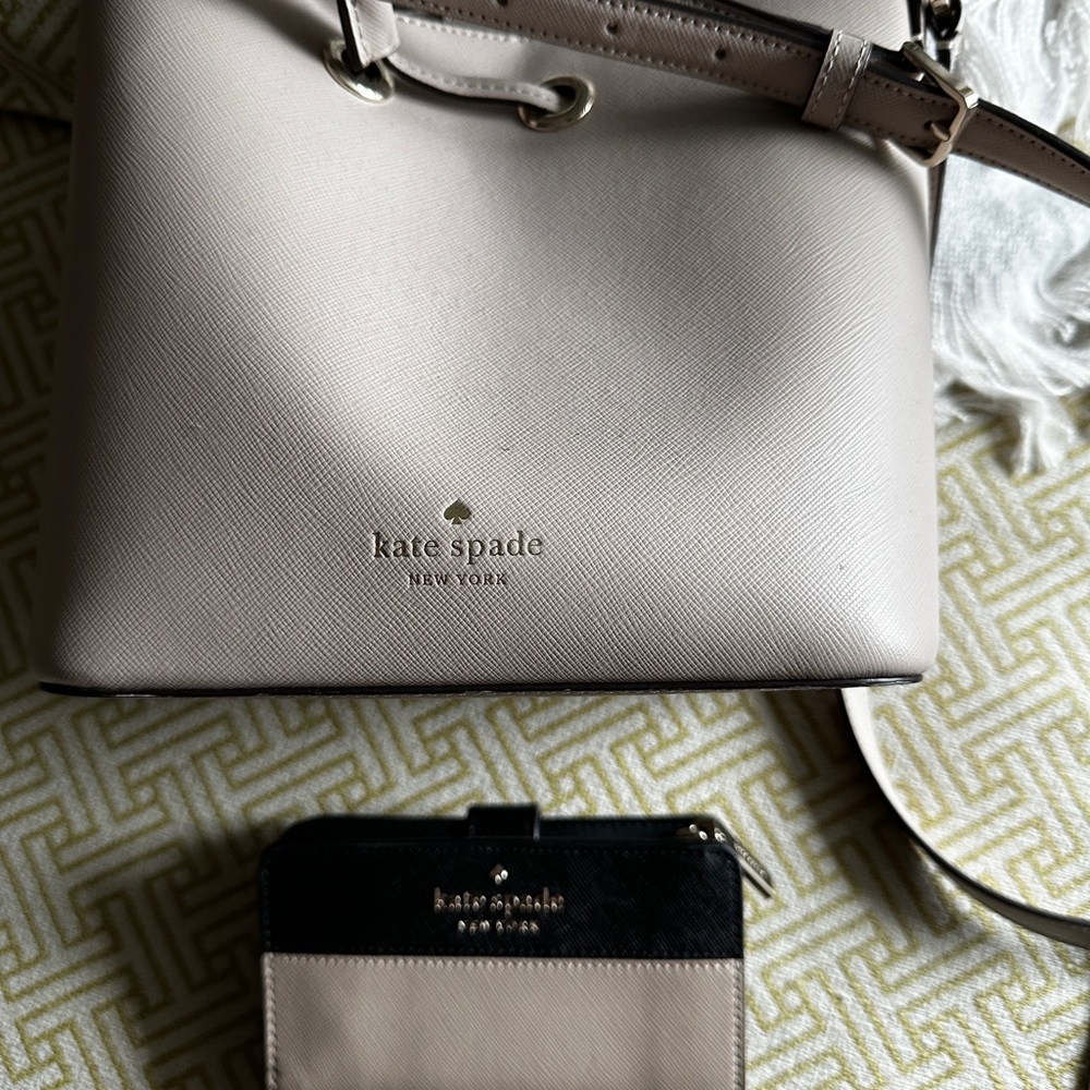 Kate Spade bucket bag and wallet